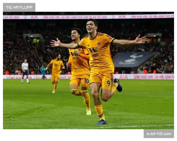 狼队夏窗成功留住拉森,全力备战伯恩利迎接新挑战